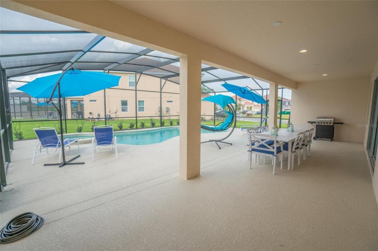 Oakwood Oasis Hotel Дейвънпорт Екстериор снимка